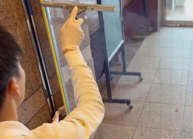 ガラスコーティング施工時の様子